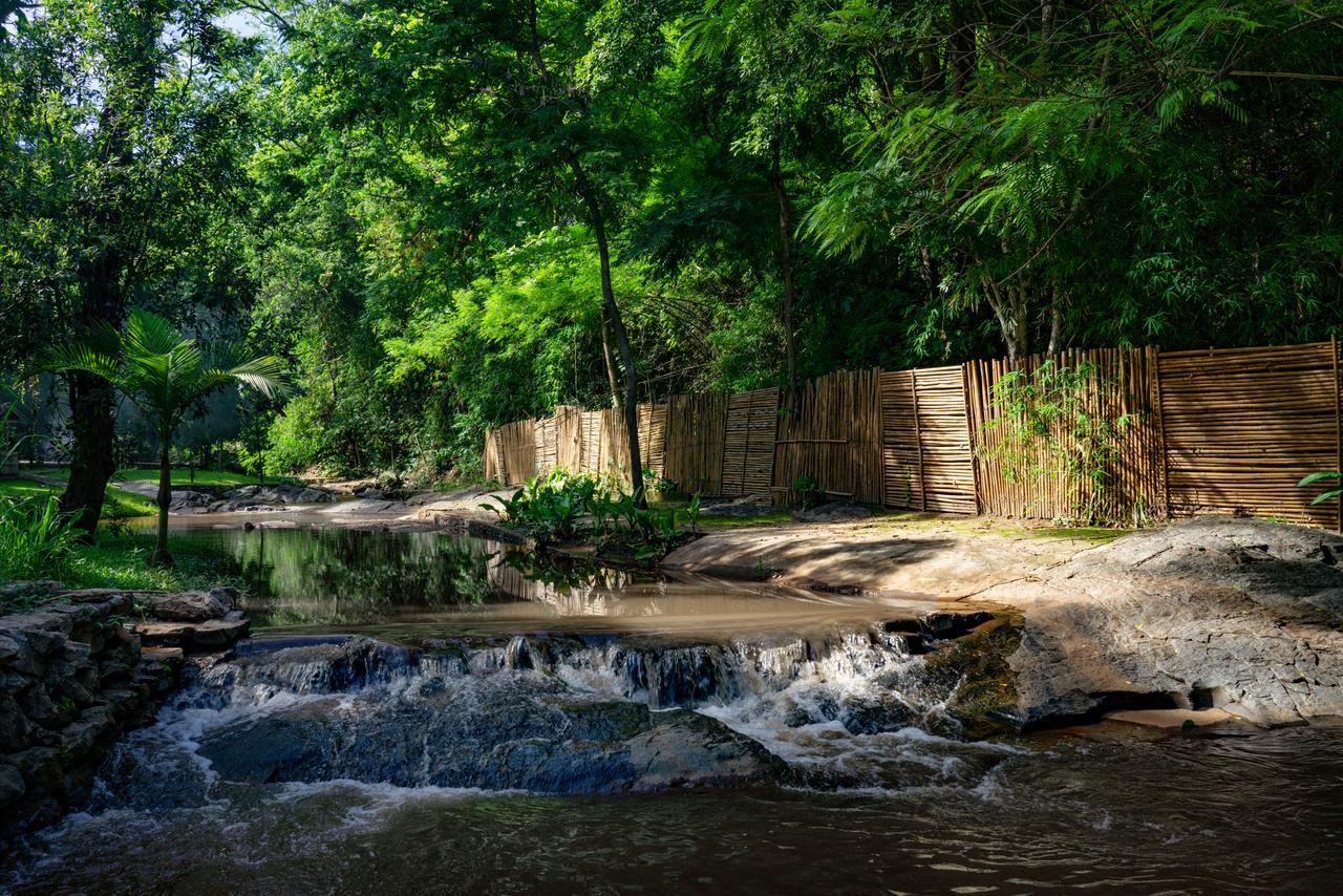 Phutarntree Resort Chiang Mai Exterior photo